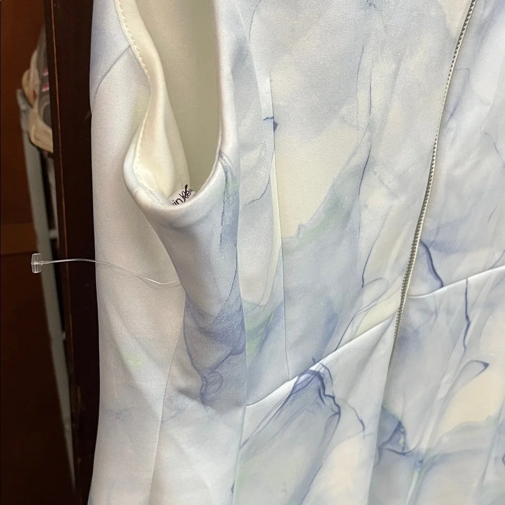 Calvin Klein Women's Marble Blue and White Midi Dress - Picture 4 of 5